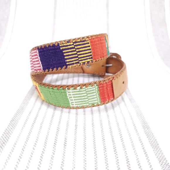 Vintage Guatemalan Embroidered Leather Belt Size 28 Boho Artisan Handmade Artsy - Picture 3 of 8